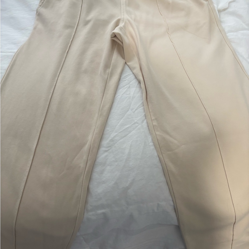 Women’s Cropped Center-Seam Ankle Pants in Light Beige